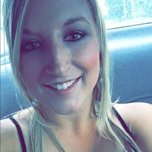 Meet your Posher, Christa